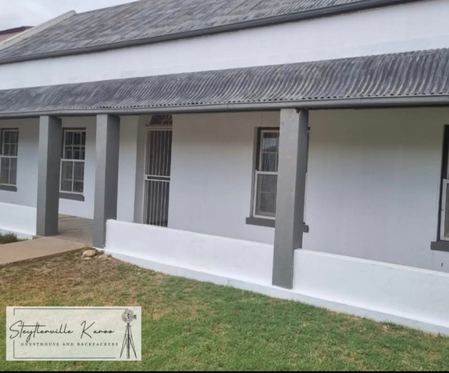 7 Bedroom Property for Sale in Steytlerville Eastern Cape